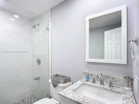 Bath - 4351 E 8th Ln, Hialeah, FL 33013 photo 3 of 4