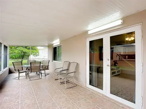Exterior - 4351 E 8th Ln, Hialeah, FL 33013 photo 2 of 5