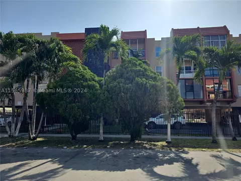 6095 W 19th Ave #311, Hialeah, FL 33012