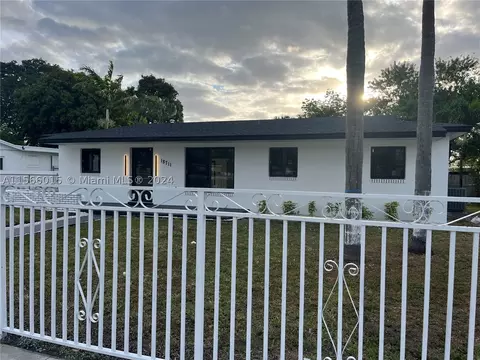 18711 NW 47th Ct, Miami Gardens, FL 33055