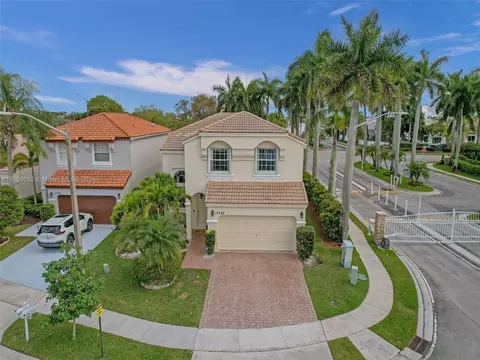 15792 NW 15th Ct, Pembroke Pines, FL 33028