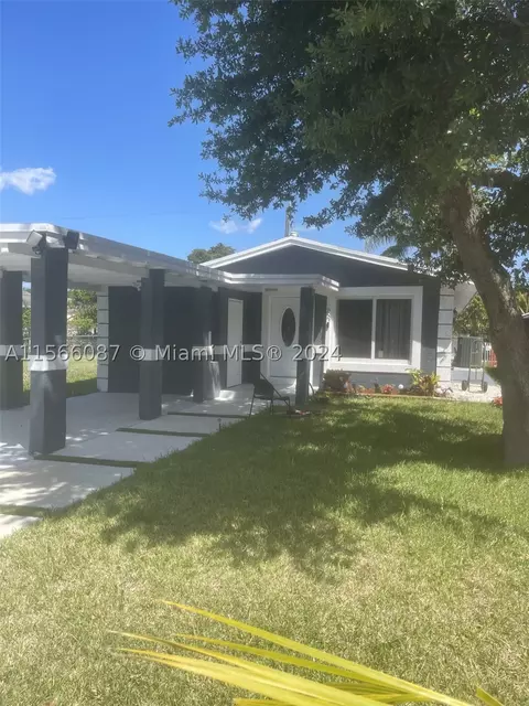 2339 Douglas St, Hollywood, FL 33020