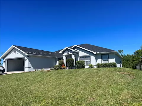 2033 NW 4th St, Cape Coral, FL 33993