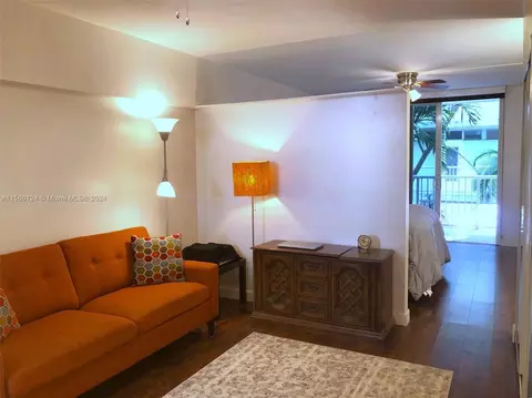 1400 Pennsylvania Ave #4, Miami Beach, FL 33139