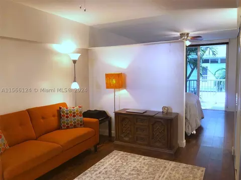1400 Pennsylvania Ave #4, Miami Beach, FL 33139