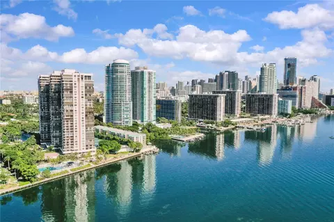 View/Area - 2333 Brickell Ave #206, Miami, FL 33129 photo 1 of 10
