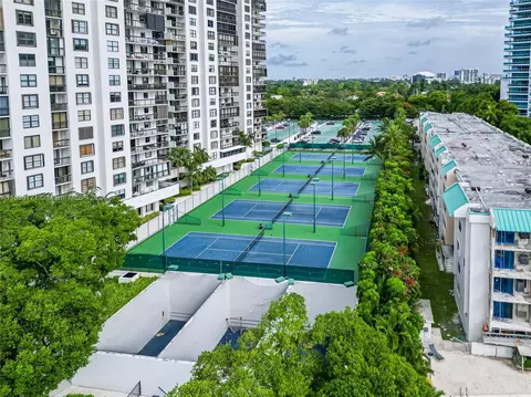 View/Area - 2333 Brickell Ave #206, Miami, FL 33129 photo 5 of 10
