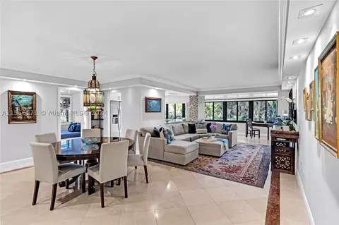 2333 Brickell Ave #206, Miami, FL 33129