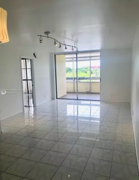 2029 NW 46th Ave #E409, Lauderhill, FL 33313