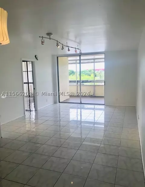 2029 NW 46th Ave #E409, Lauderhill, FL 33313