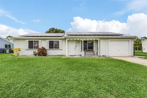 4365 Avanti Cir, North Port, FL 34287
