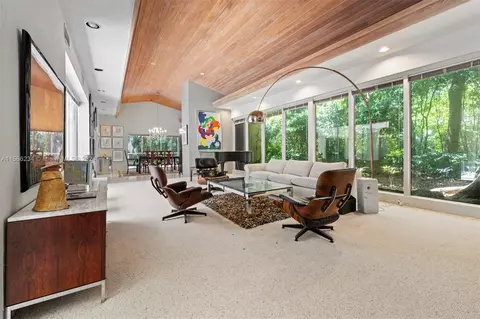 6505 SW 135th Dr, Pinecrest, FL 33156