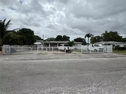 8611 NW 35th Ct, Miami, FL 33147