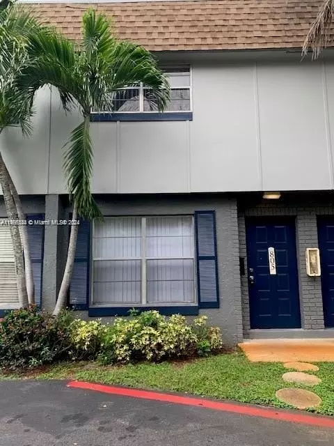 805 NW 46th Ave #805, Plantation, FL 33317