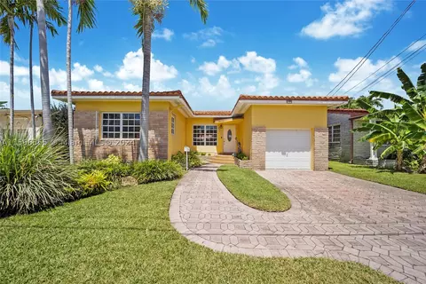 8942 Emerson Ave, Surfside, FL 33154