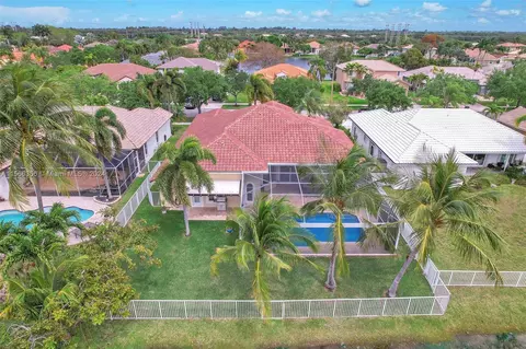 16534 S Segovia Cir S, Fort Lauderdale, FL 33331