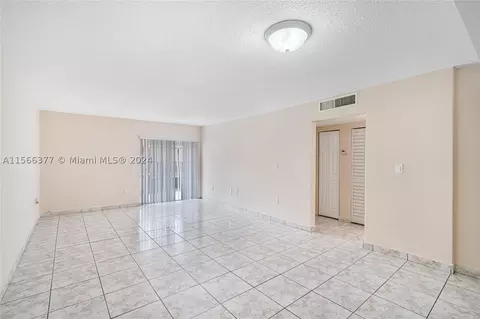 1950 W 56th St #2304B, Hialeah, FL 33012