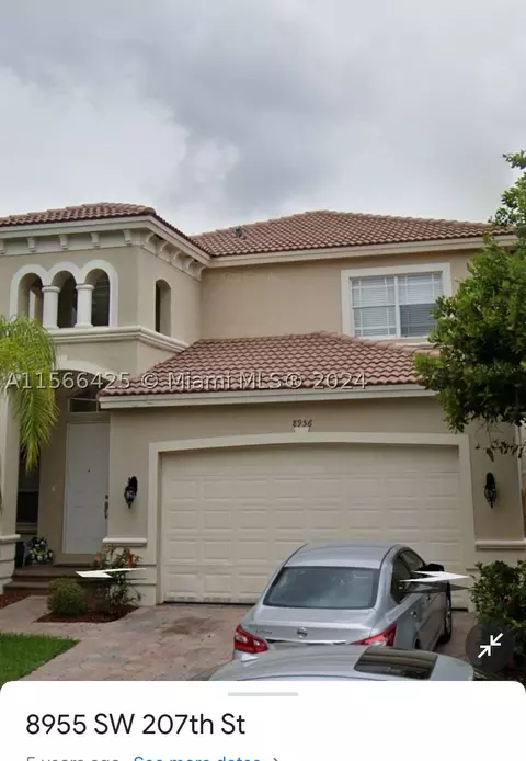 8956 SW 207th St, Cutler Bay, FL 33189