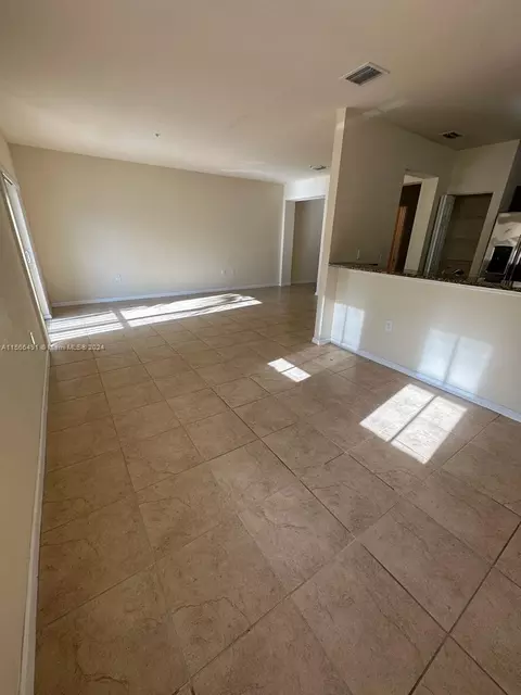 8900 NW 97th Ave #207, Doral, FL 33178