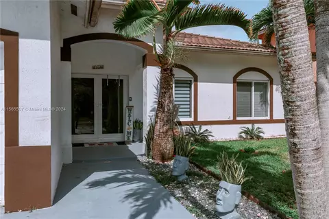 14208 SW 161st Pl, Miami, FL 33196