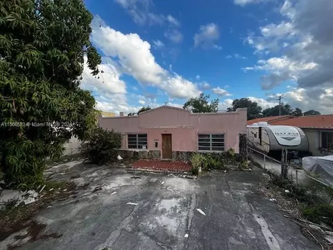 360 E 8th St, Hialeah, FL 33010 photo 4