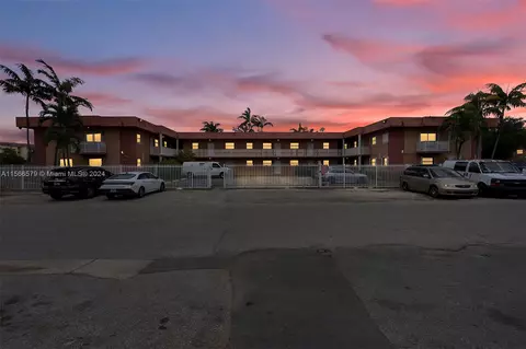 1265 W 24th St #202, Hialeah, FL 33010