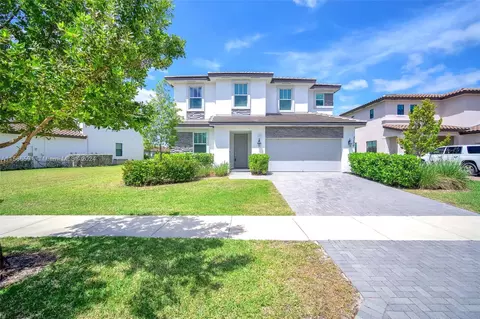 3106 Streng Ln, Royal Palm Beach, FL 33411