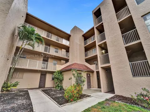 9450 Live Oak Pl #304, Davie, FL 33324