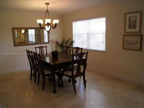Dining - 9840 SW 73rd Ave, Pinecrest, FL 33156 photo 2 of 2