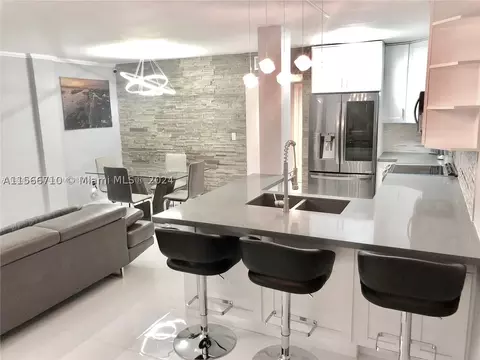 1100 Alton Rd #4C, Miami Beach, FL 33139