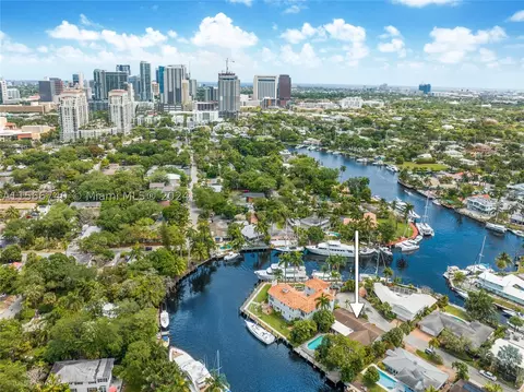 505 SW 10th Ave, Fort Lauderdale, FL 33312