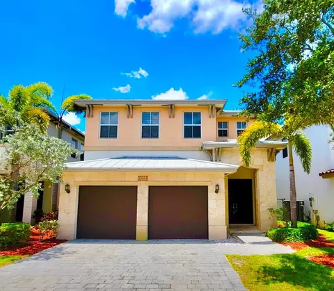 10464 NW 70 Ln, Doral, FL 33178