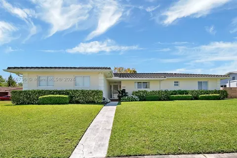 9300 SW 77th St, Miami, FL 33173
