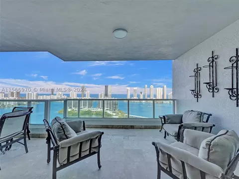 3201 NE 183rd St #PH 2907, Aventura, FL 33160