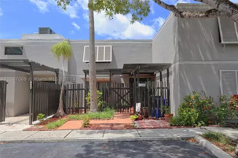 1450 NW 112th Ter #1450, Pembroke Pines, FL 33026