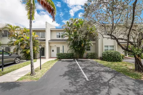 6225 SW 78 St #1C, South Miami, FL 33143