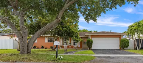 8020 SW 196th Ter, Cutler Bay, FL 33189