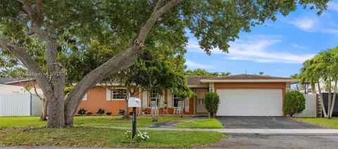 8020 SW 196th Ter, Cutler Bay, FL 33189