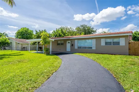 6511 Hayes St, Hollywood, FL 33024