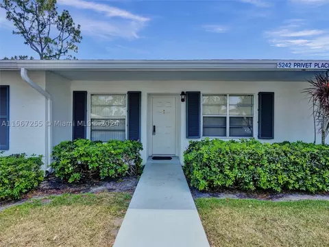 5242 Privet Pl #B, Delray Beach, FL 33484