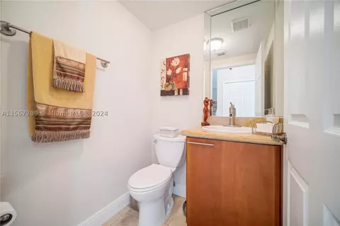 7412 NW 178th St #7412, Hialeah, FL 33015 photo 8