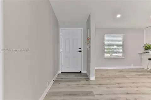 508 Halyard Cir, Edgewater, FL 32141 photo 10