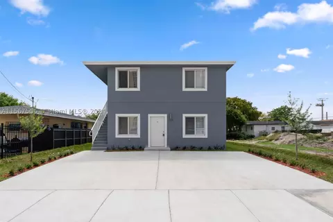 2268 NW 52nd St, Miami, FL 33142