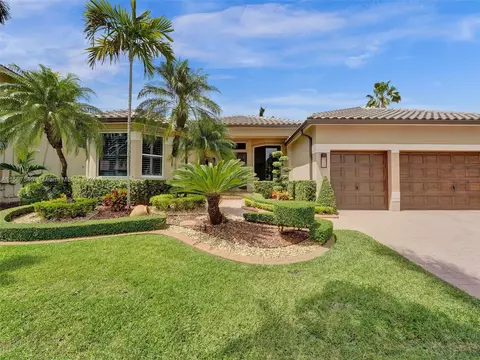 2471 Eagle Run Dr, Weston, FL 33327