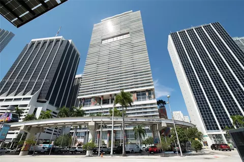 50 Biscayne Blvd #5208, Miami, FL 33132