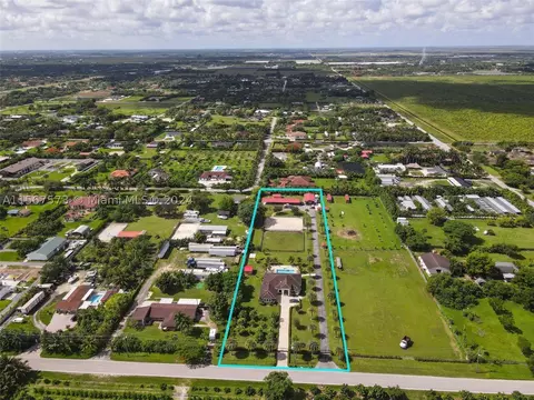 21500 SW 232nd St, Homestead, FL 33031