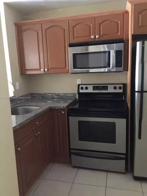 484 NW 165th St Rd #A110, Miami, FL 33169