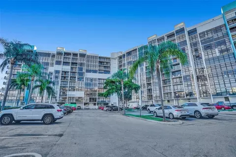 200 Leslie Dr #404, Hallandale Beach, FL 33009