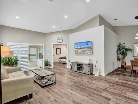 15457 Lake Gardenia Pl, Delray Beach, FL 33484