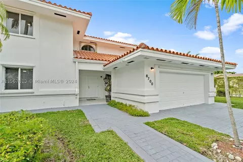 8700 SW 193rd Ter, Cutler Bay, FL 33157